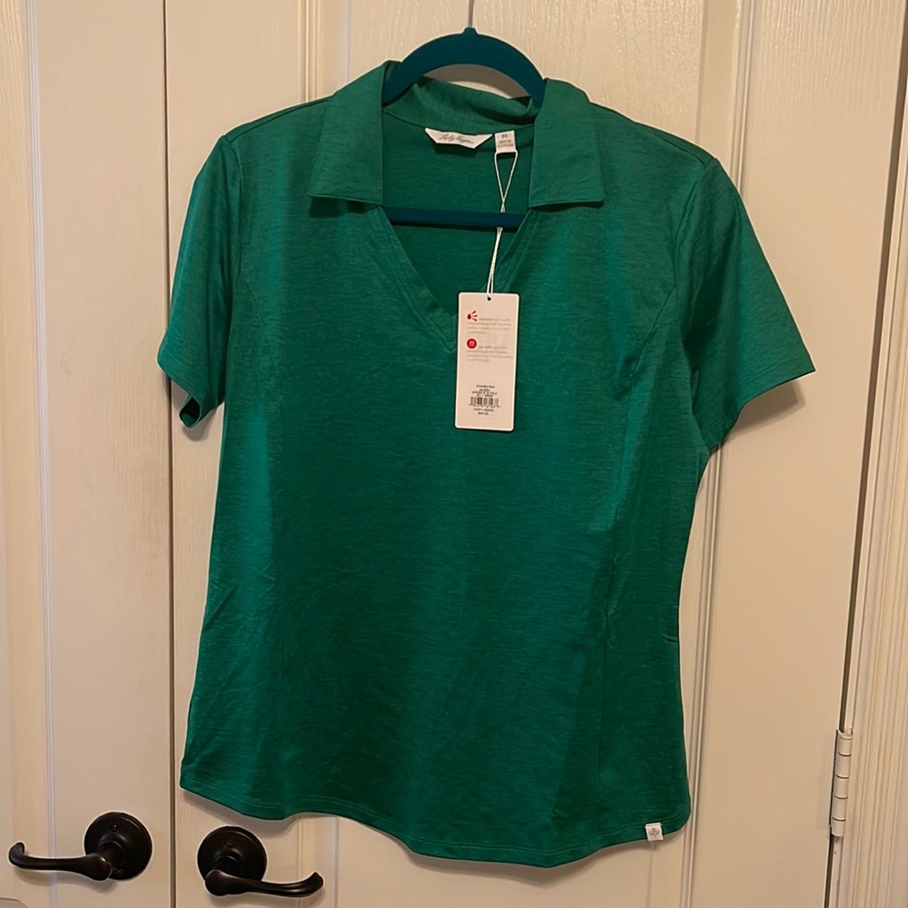 Green golf polo